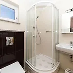 Holiday home House Mirrors Razanj